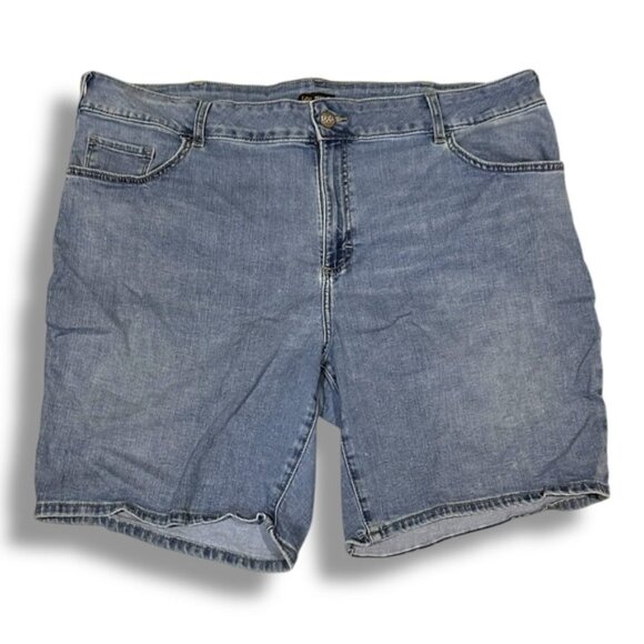 Women’s 24w Lee Regular Fit Mid Rise Classic Light Wash Jean Shorts - Picture 1 of 6